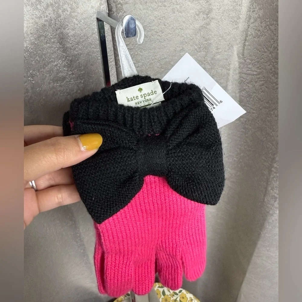 NWT Kate Spade New York Fine Gauge Jersey Bow Glove in Pink Swirl/Black One Size